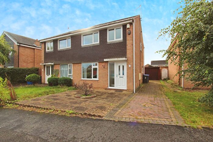 3 Bedroom Semi-Detached House To Rent In Bishopdale Close, Long Eaton, NG10