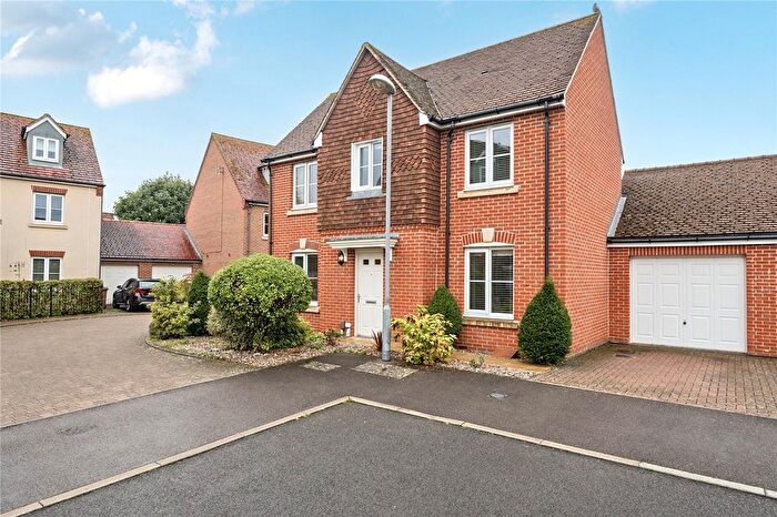 4 Bedroom Detached House For Sale In Bullfinch Rise, Bracknell, Berkshire, RG12