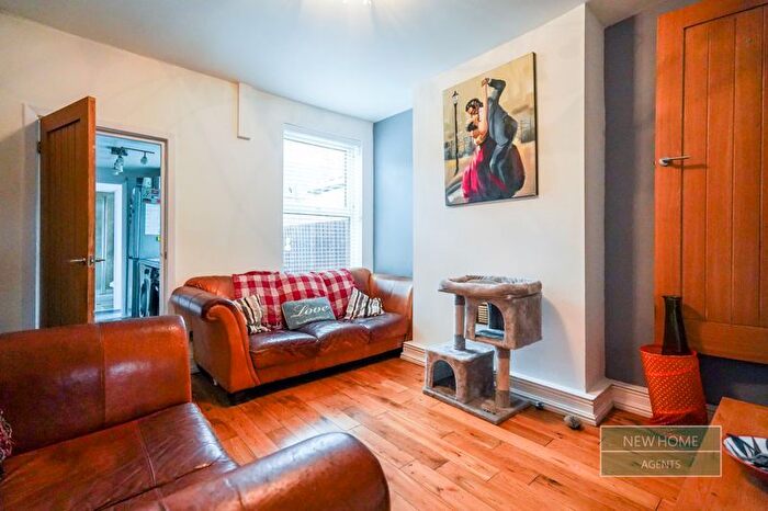 3 Bedroom Terraced House For Sale In Lamcote Grove, Nottingham, NG2