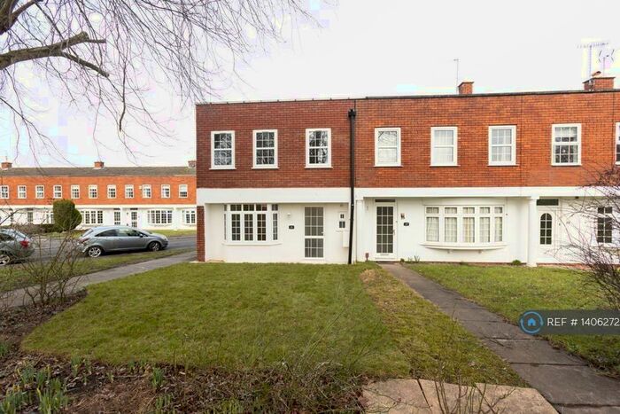 3 Bedroom Terraced House To Rent In Hobhouse Close, Bristol, BS9