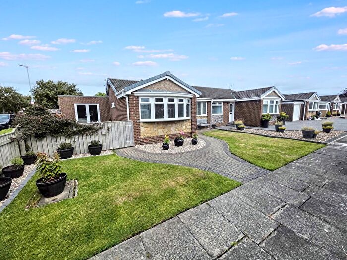 3 Bedroom Semi-Detached Bungalow For Sale In Windburgh Drive, Cramlington, NE23