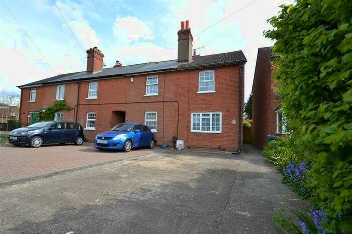 2 Bedroom House To Rent In Albert Road, Horley, RH6