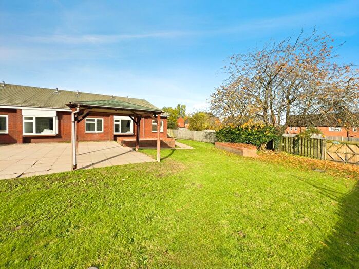 1 Bedroom Flat To Rent In Gordon Street, Newcastle, Staffordshire, ST5