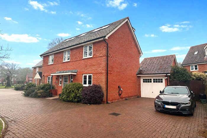 5 Bedroom Detached House For Sale In Kukri Gardens, Church Crookham, Fleet, Hampshire, GU52