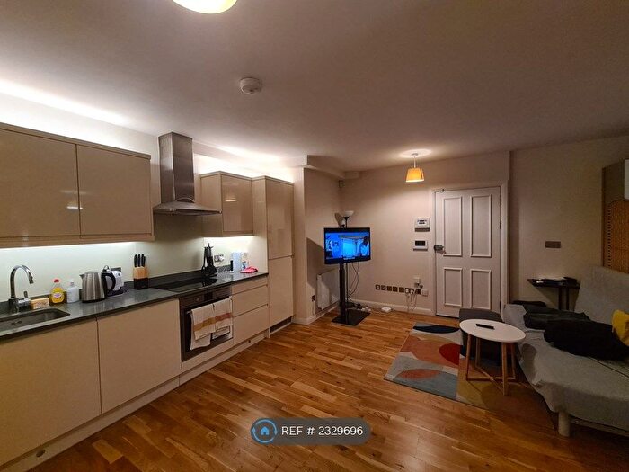 1 Bedroom Flat To Rent In Balham High Road, London, SW17