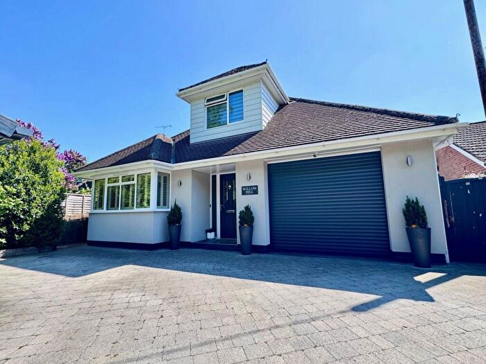 5 Bedroom Detached House For Sale In Ash Green Lane East, Ash Green, GU12