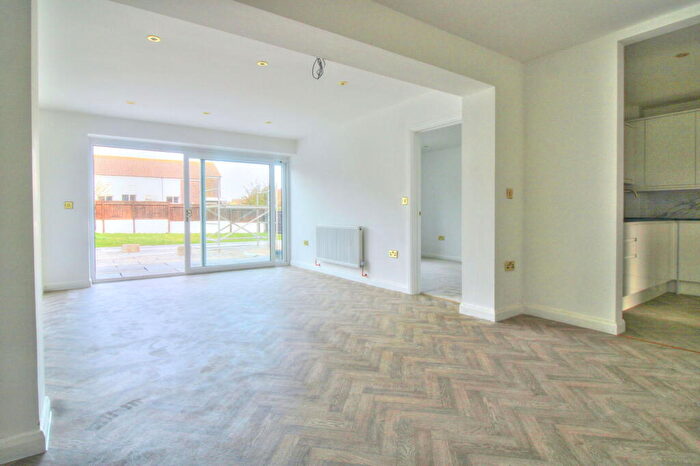 5 Bedroom Detached House To Rent In Branston Road, Eastbourne, BN22