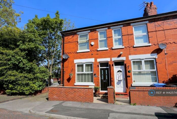 3 Bedroom End Of Terrace House To Rent In Westminster Avenue, Stockport, SK5