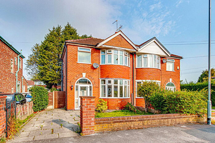 3 Bedroom Semi Detached House For Sale In Lincoln Avenue, Stretford, Manchester, M32