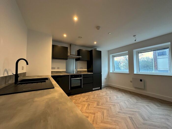 2 Bedroom Flat To Rent In Copper Box, Crosby Road North, Liverpool, Merseyside., L22