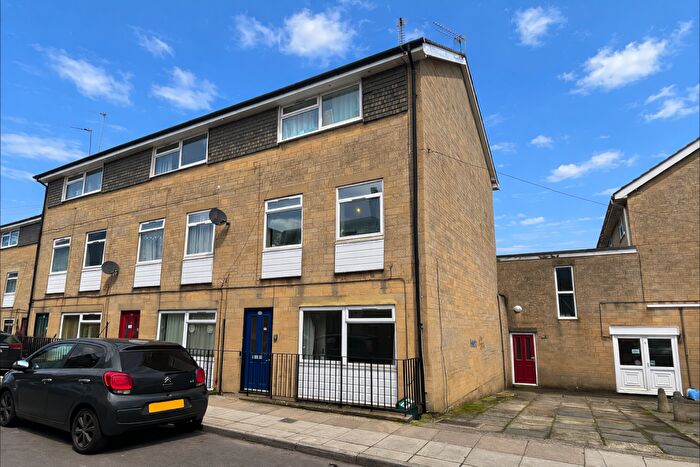 1 Bedroom Apartment For Sale In Trinity Street, Frome, Somerset, BA11