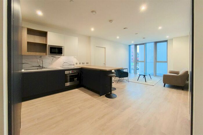 2 Bedroom Apartment To Rent In Riverview, M3