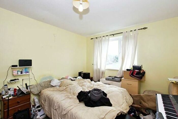 2 Bedroom Flat For Sale In Falmouth Walk, Cramlington, NE23