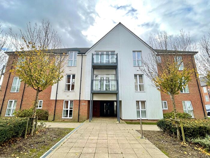 1 Bedroom Apartment To Rent In Holmbush Mews, Faygate, Horsham, RH12