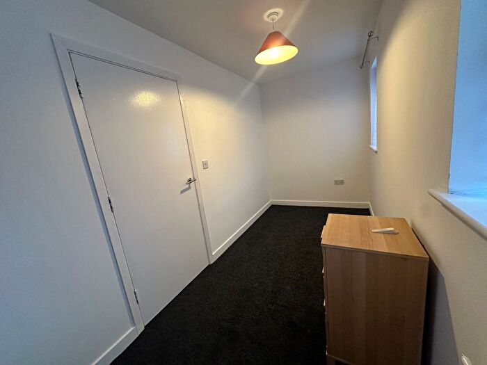 2 Bedroom Flat To Rent In Cooke Street, Barking, IG11
