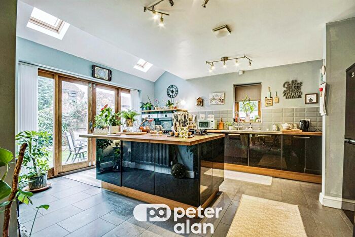 5 Bedroom Detached House For Sale In Stokes Drive, Ponthir, Newport, NP18