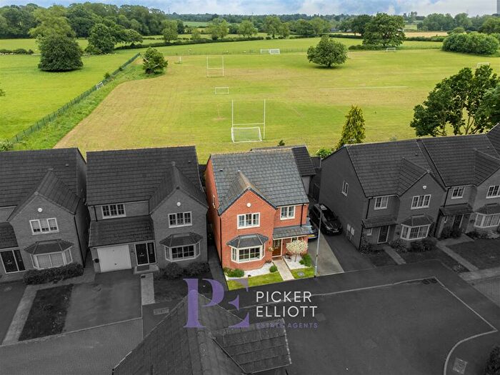 4 Bedroom Detached House For Sale In Convent Drive, Stoke Golding, CV13