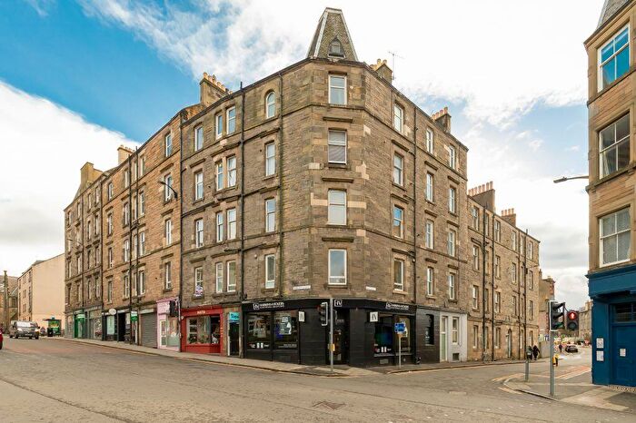 2 Bedroom Flat For Sale In Eyre Place, Edinburgh, EH3