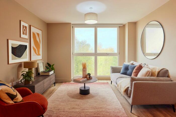 2 Bedroom Apartment To Rent In Whitehall, Leeds, West Yorkshire, LS12