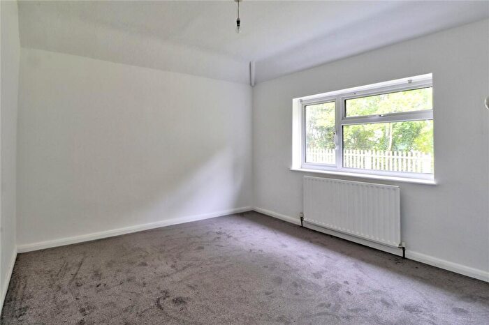 2 Bedroom Detached House For Sale In Eashing Lane, Godalming, Surrey, GU7