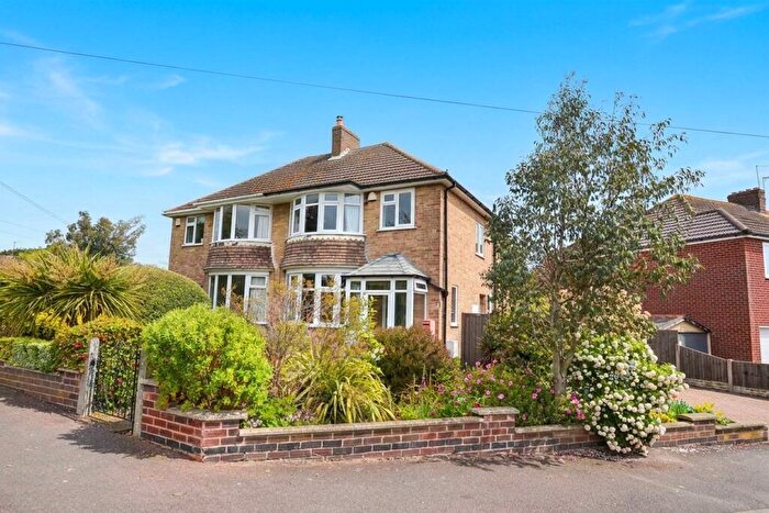 3 Bedroom Semi-Detached House For Sale In Parklands Drive, Loughborough, LE11