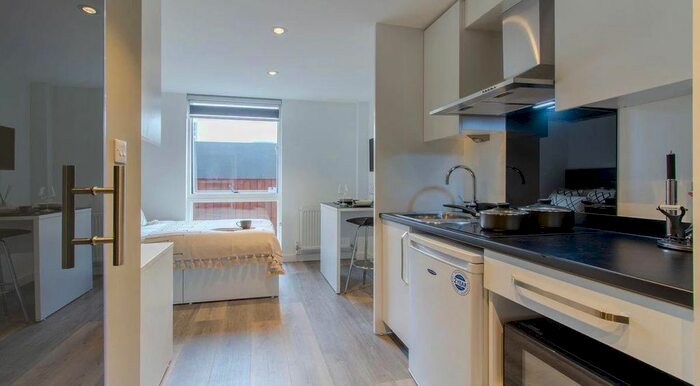 Studio To Rent In Curzon Street, Nottingham, NG3