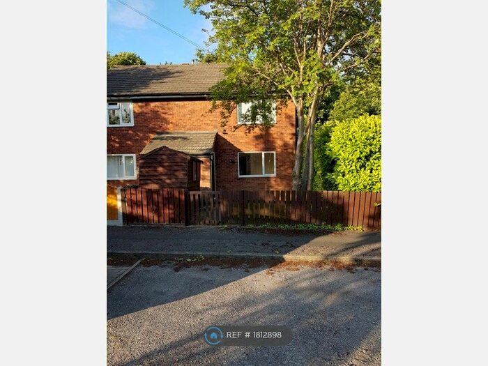 1 Bedroom Flat To Rent In Melton Garth, Leeds, LS10