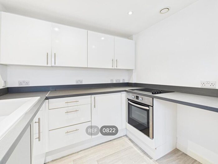 2 Bedroom Apartment To Rent In Queens House, Paragon Street, Hull, HU1