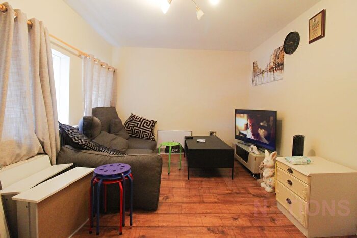 1 Bedroom Flat To Rent In Lyneham Road, Luton, LU2