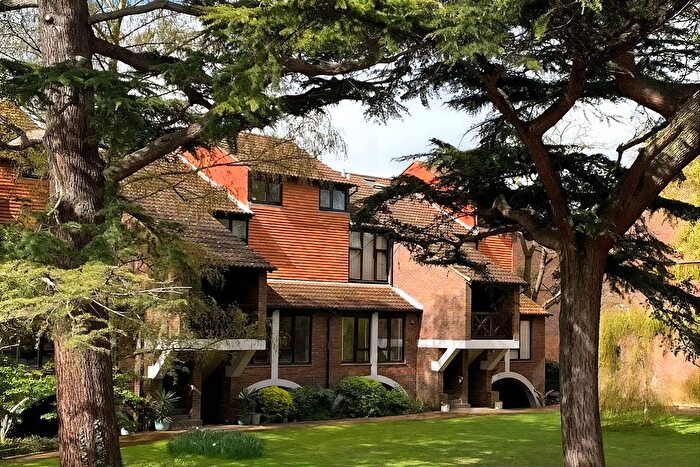 2 Bedroom Flat For Sale In Mallard Place, Strawberry Hill, TW1