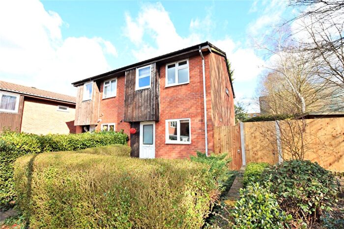 3 Bedroom End Of Terrace House To Rent In Greenham Wood, North Lake, Bracknell, Berkshire, RG12