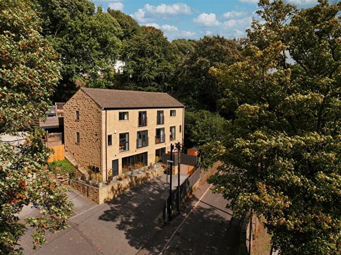 6 Bedroom Detached House For Sale In Sedis House, Copley Lane, Halifax, HX3