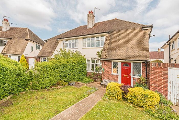 2 Bedroom Maisonette To Rent In Barnes End, New Malden, KT3