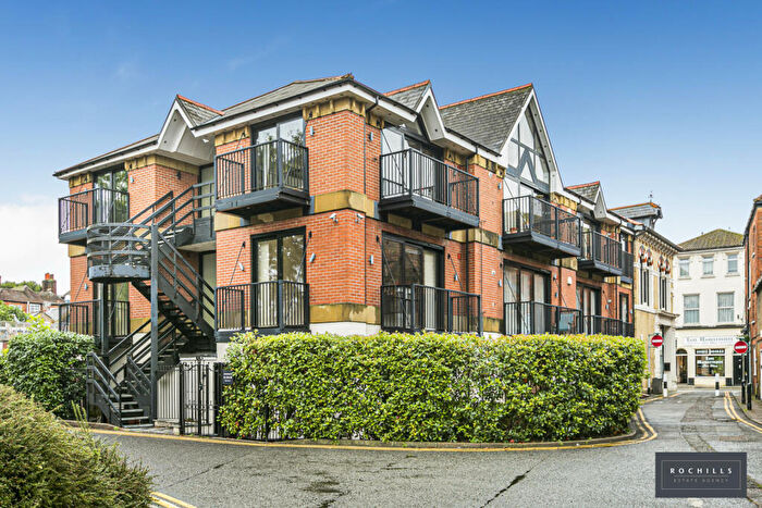 2 Bedroom Apartment To Rent In The Bourne, Chertsey, Surrey, KT16