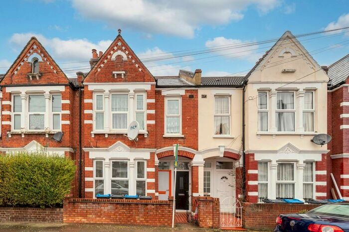 2 Bedroom Property To Rent In Tynemouth Road, Tooting, Mitcham, CR4