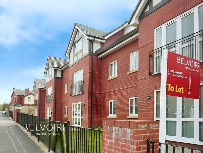 2 Bedroom Flat To Rent In Walkden Avenue, Wigan, WN1