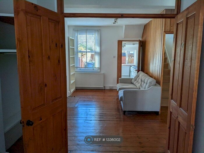 2 Bedroom Terraced House To Rent In Malta Road, Cambridge, CB1