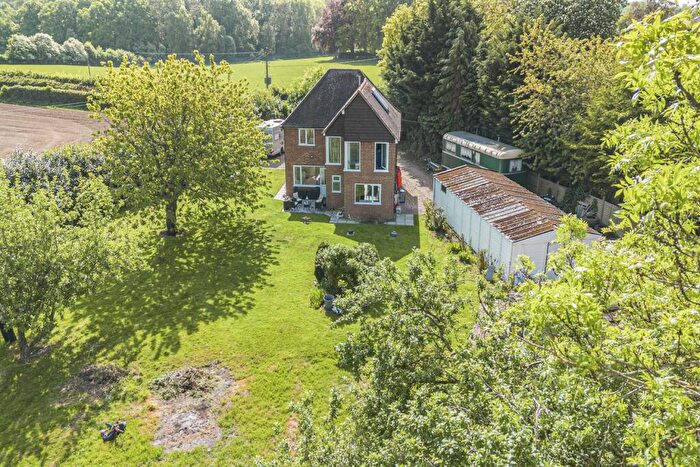 3 Bedroom Detached House For Sale In Harpsden Road, Henley On Thames, RG9