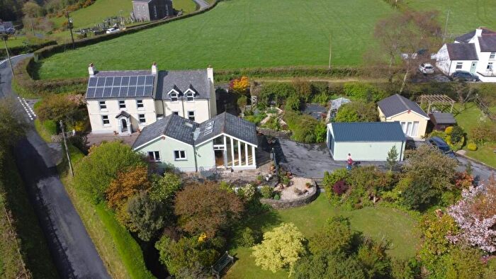 4 Bedroom Smallholding For Sale In Whitemill, Carmarthen, SA32