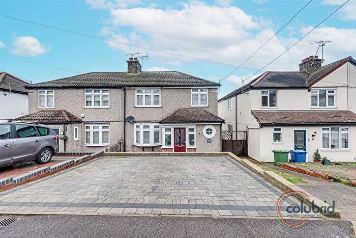 5 Bedroom Semi Detached House For Sale In St. James Avenue West, Stanford-Le-Hope, SS17