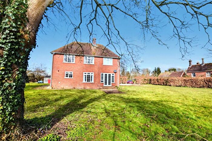 3 Bedroom Detached House To Rent In Powell Drive, Holybourne, Alton, Hampshire, GU34