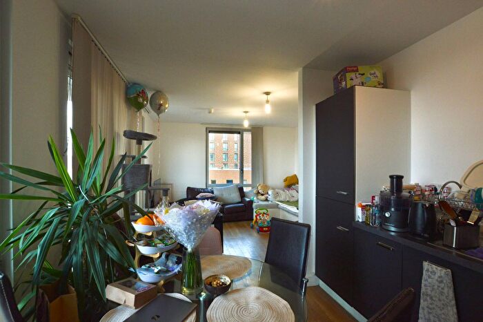 2 Bedroom Flat To Rent In Devons Road, London, E3
