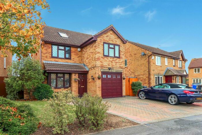 4 Bedroom Detached House To Rent In Forstal Close, Corby, NN18