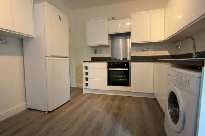 3 Bedroom Flat To Rent In Miller Road, Colliers Wood, SW19