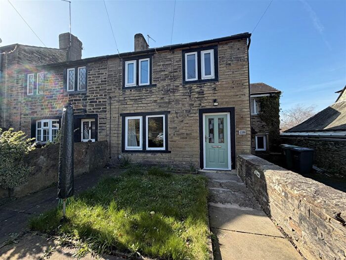 1 Bedroom Cottage To Rent In Almondbury Bank, Almondbury, Huddersfield, HD5