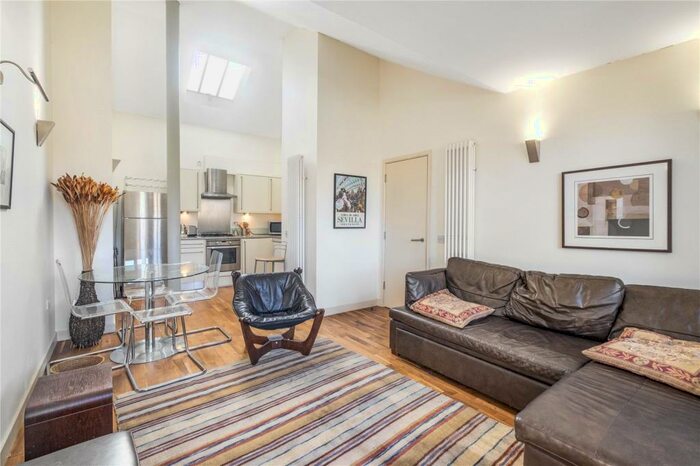 1 Bedroom Apartment To Rent In Old Ford Road, Bow, London, E3