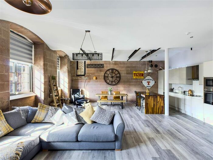 2 Bedroom Flat To Rent In Shaddongate, Carlisle, CA2