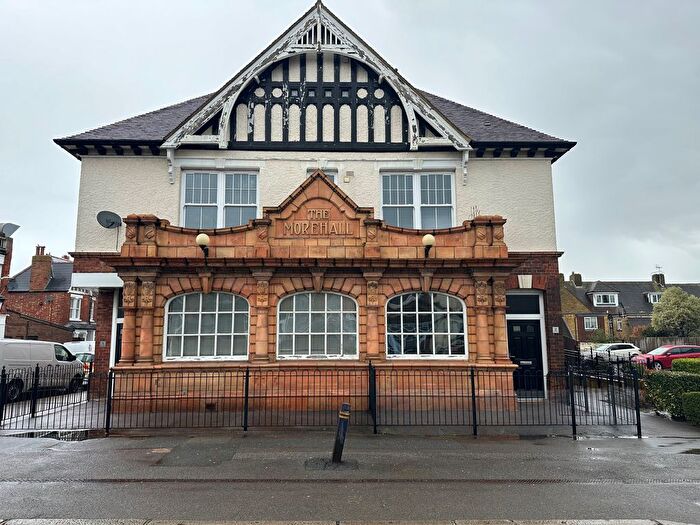 2 Bedroom Flat To Rent In The Morehall, Folkestone, CT19