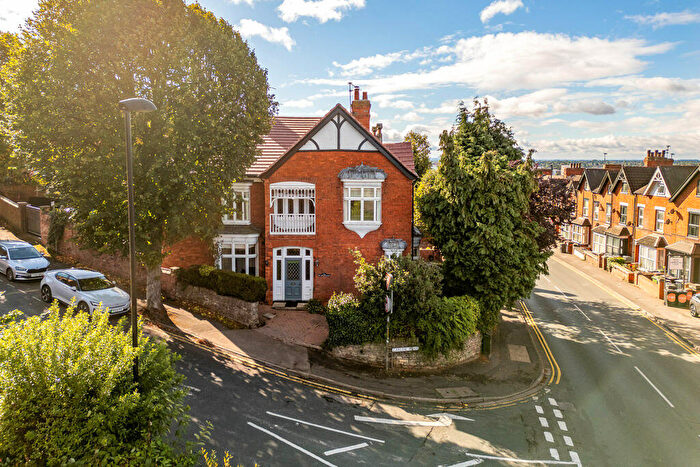2 Bedroom House For Sale In Carline Road, Lincoln, Lincolnshire, LN1