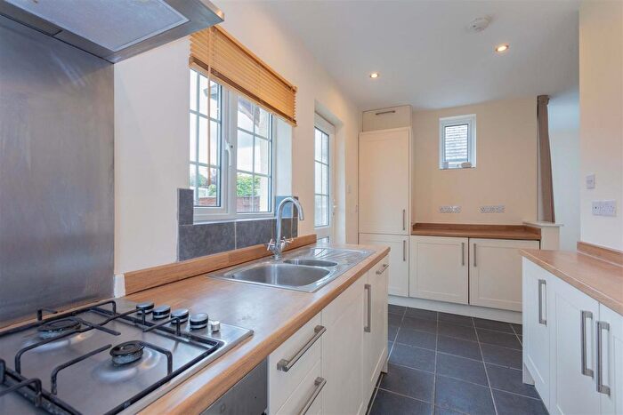 3 Bedroom Detached Bungalow For Sale In Royston Way, Burnham, Slough, SL1